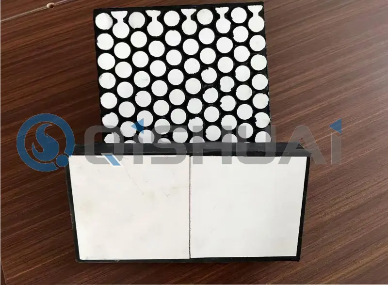 செராமிக் ரப்பர் உட்பொதிக்கப்பட்ட ஸ்டீல் லைனர்கள்: மொத்தப் பொருட்களைக் கொண்டு செல்வதற்கான பிரீமியம் உடைகள்-எதிர்ப்பு தீர்வு